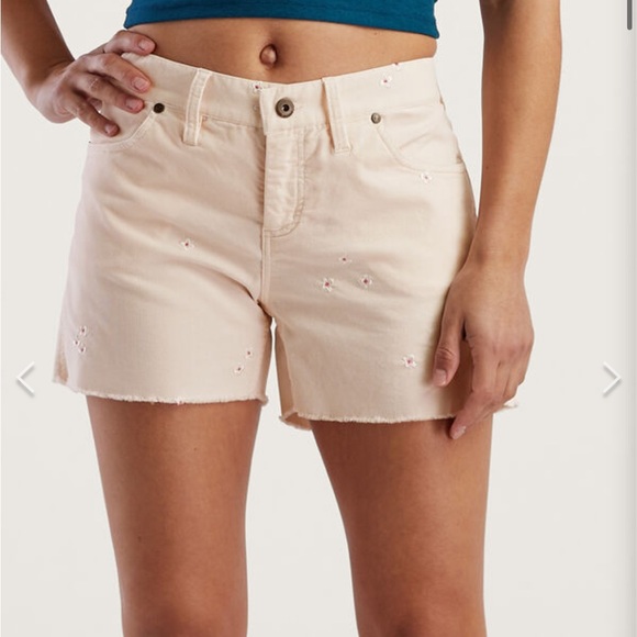 Carve Designs Oahu 4” short Organic Corduroy Pastel Embroidery, NWT, Sz 8 - Picture 1 of 9